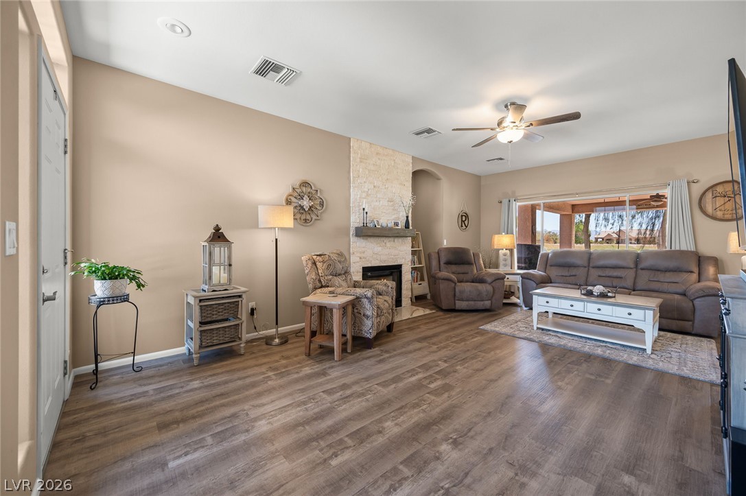 1207 Golf Club Drive Property Photo 10
