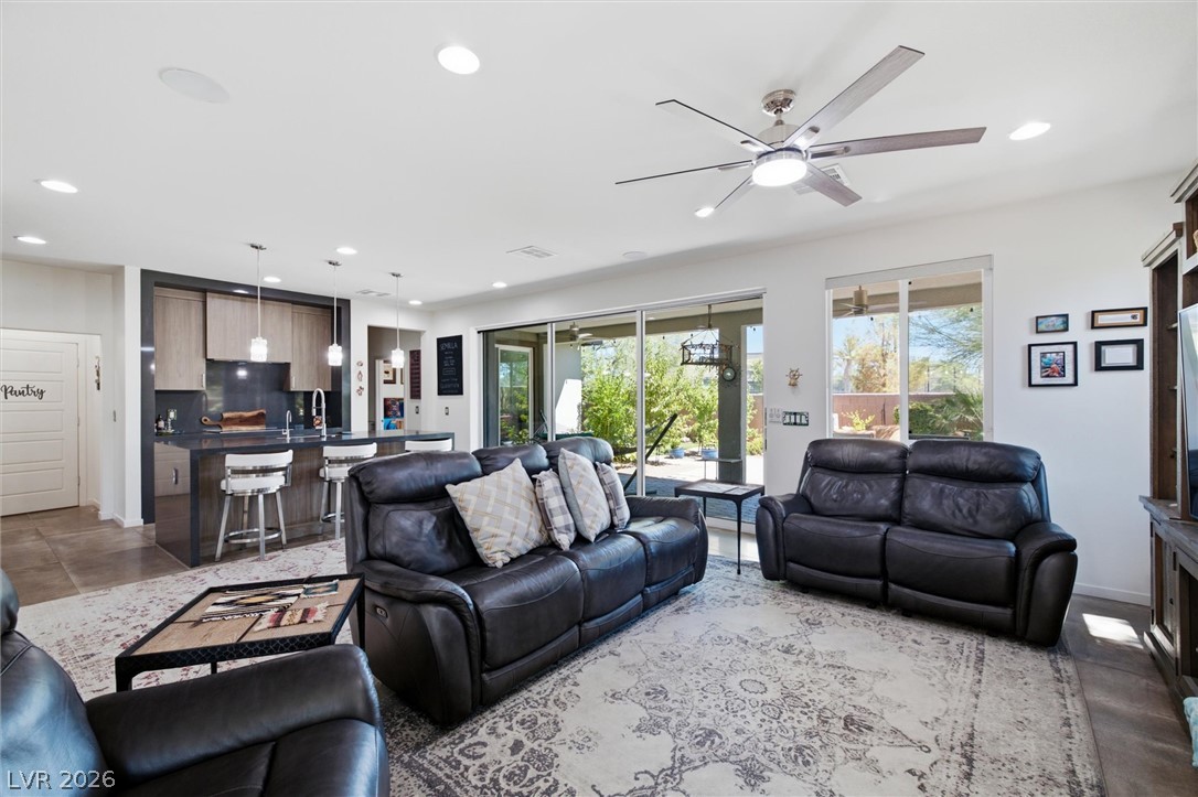 4885 East Cactus Canyon Drive Property Photo 6