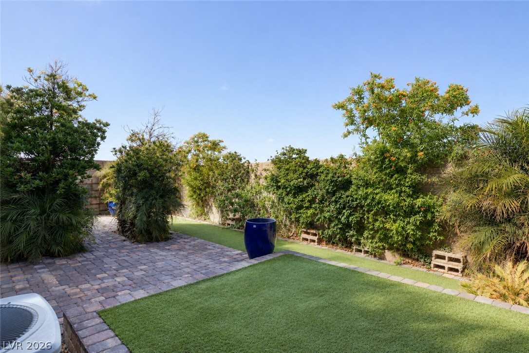 5642 Alta Peak Court Property Photo 7