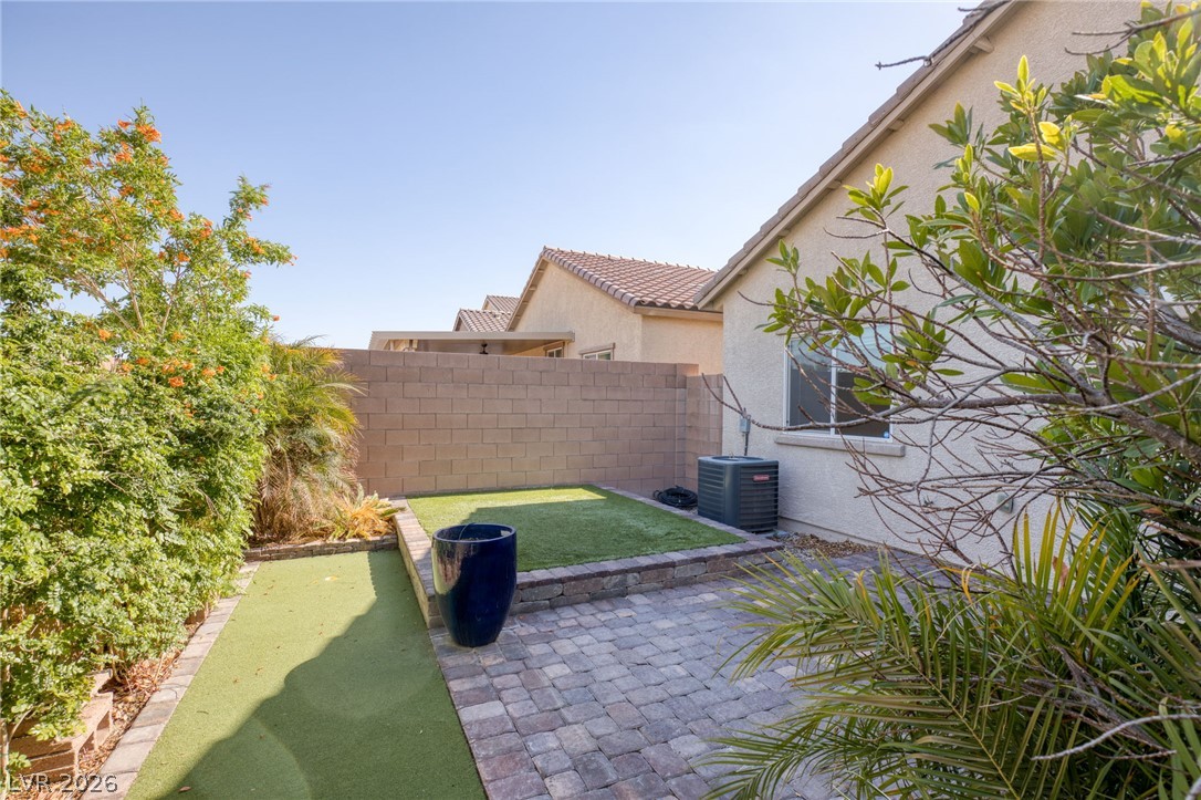 5642 Alta Peak Court Property Photo 11