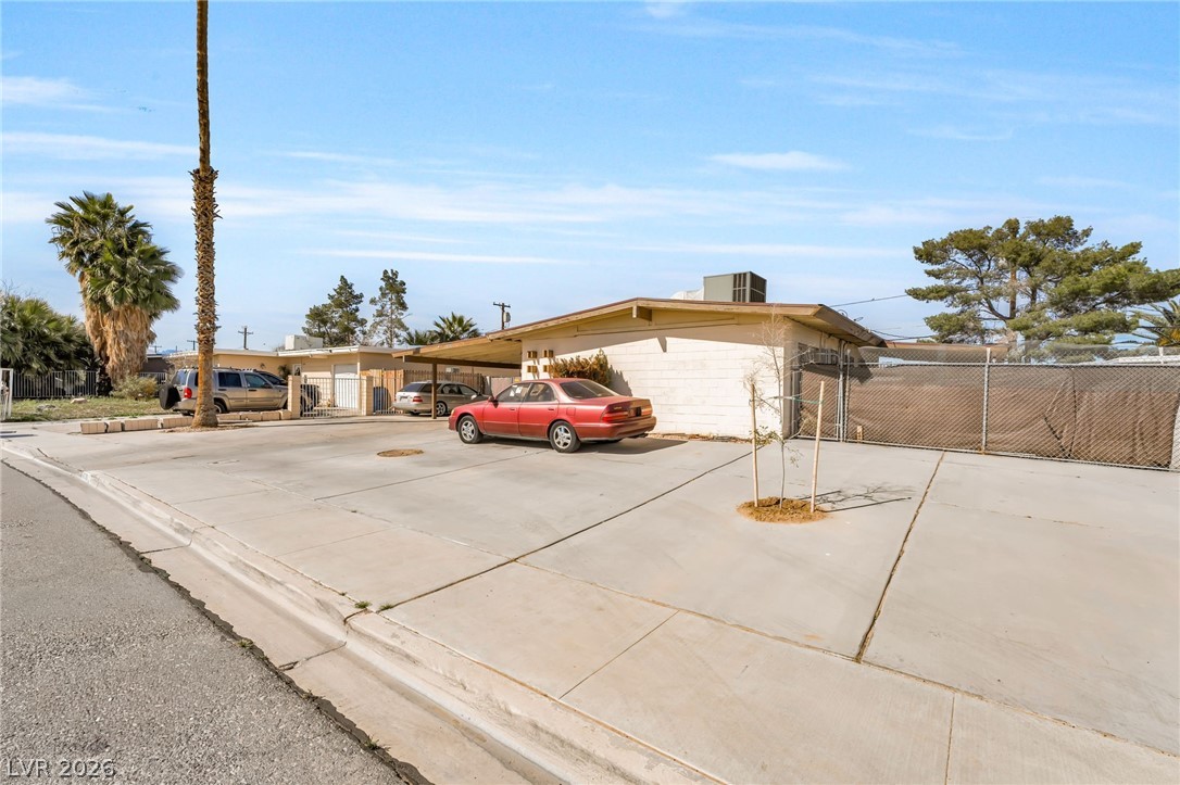 2730 Taylor Avenue Property Photo 5