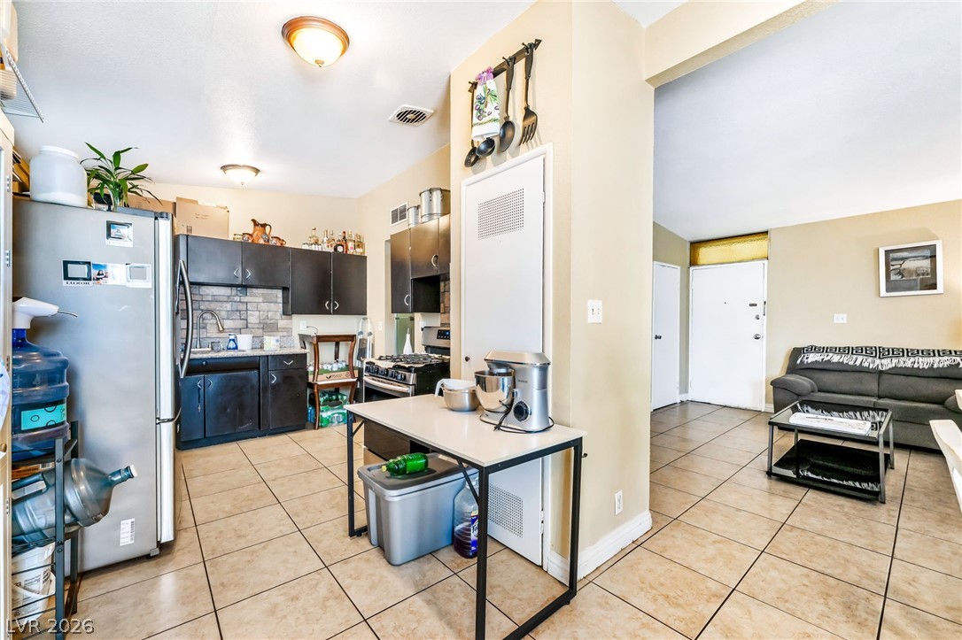 2730 Taylor Avenue Property Photo 14