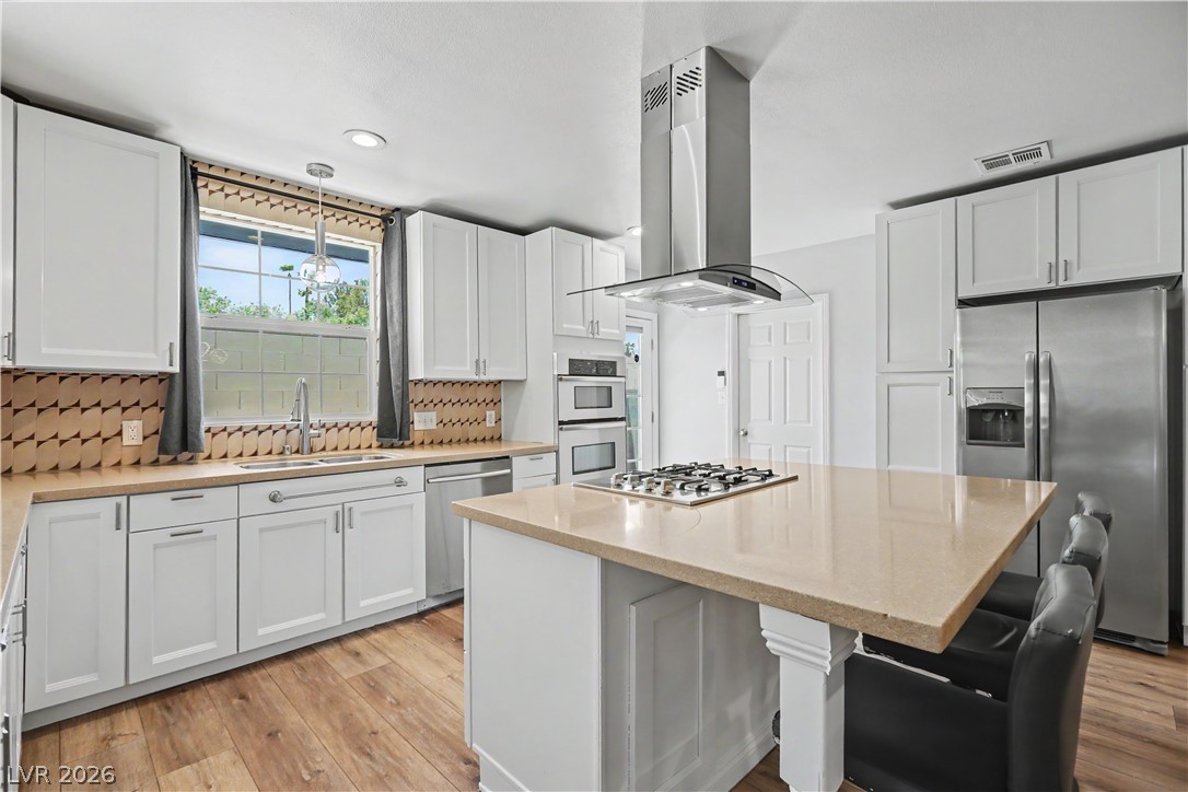 1311 5th Place Property Photo 5