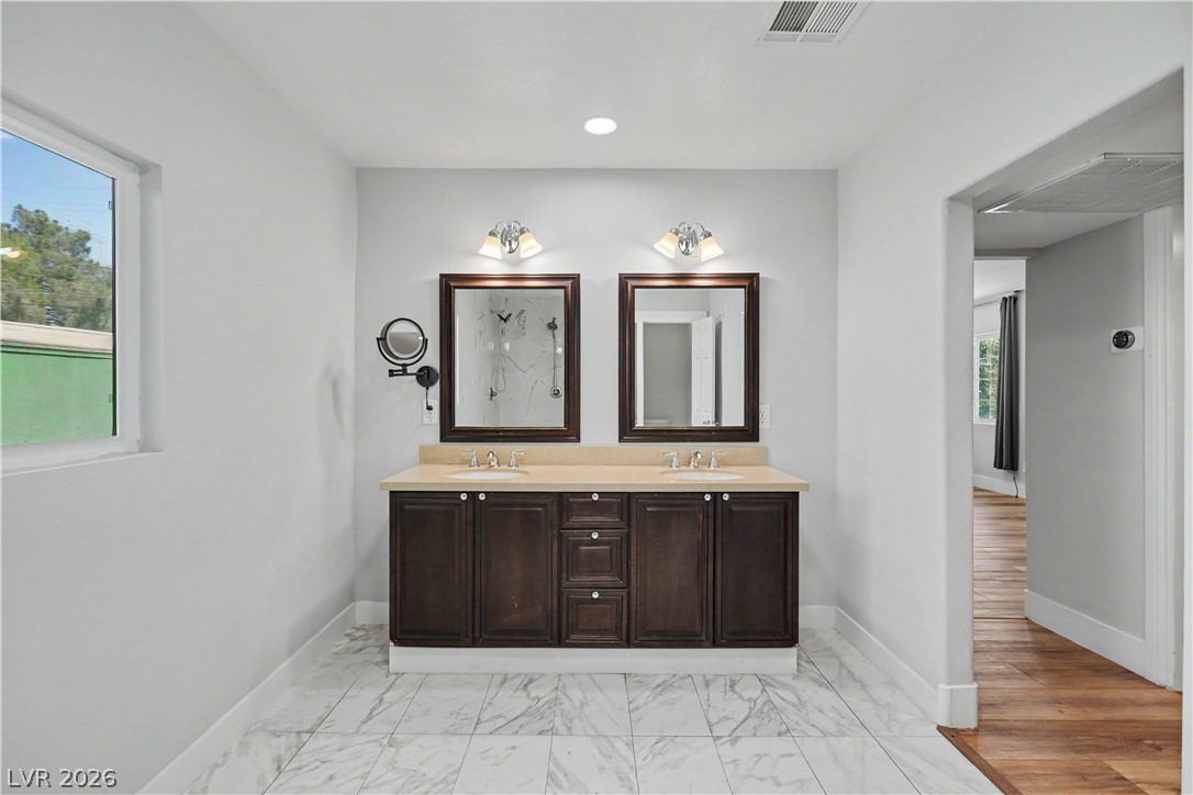 1311 5th Place Property Photo 12