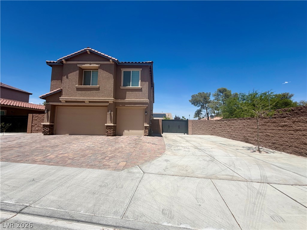 6460 West Diablo Drive Property Photo 3