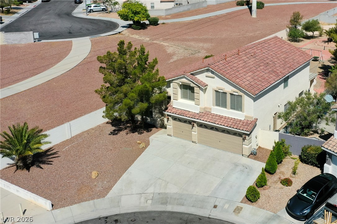 8332 Spring Arts Avenue Property Photo 4