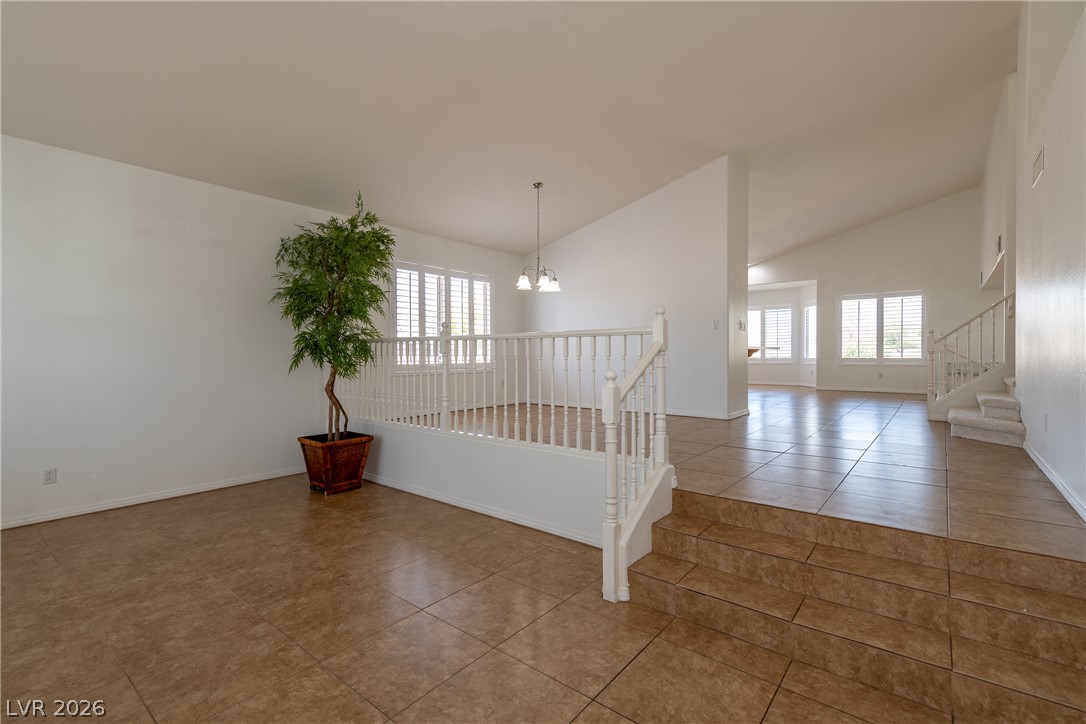 8332 Spring Arts Avenue Property Photo 14