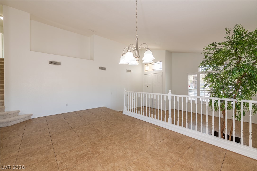 8332 Spring Arts Avenue Property Photo 16