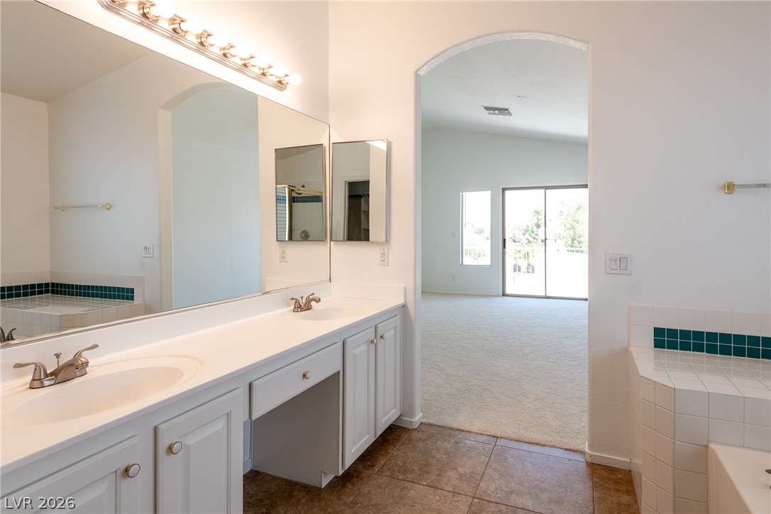 8332 Spring Arts Avenue Property Photo 33