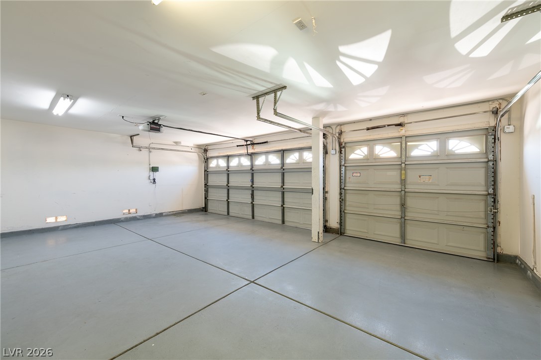8332 Spring Arts Avenue Property Photo 44