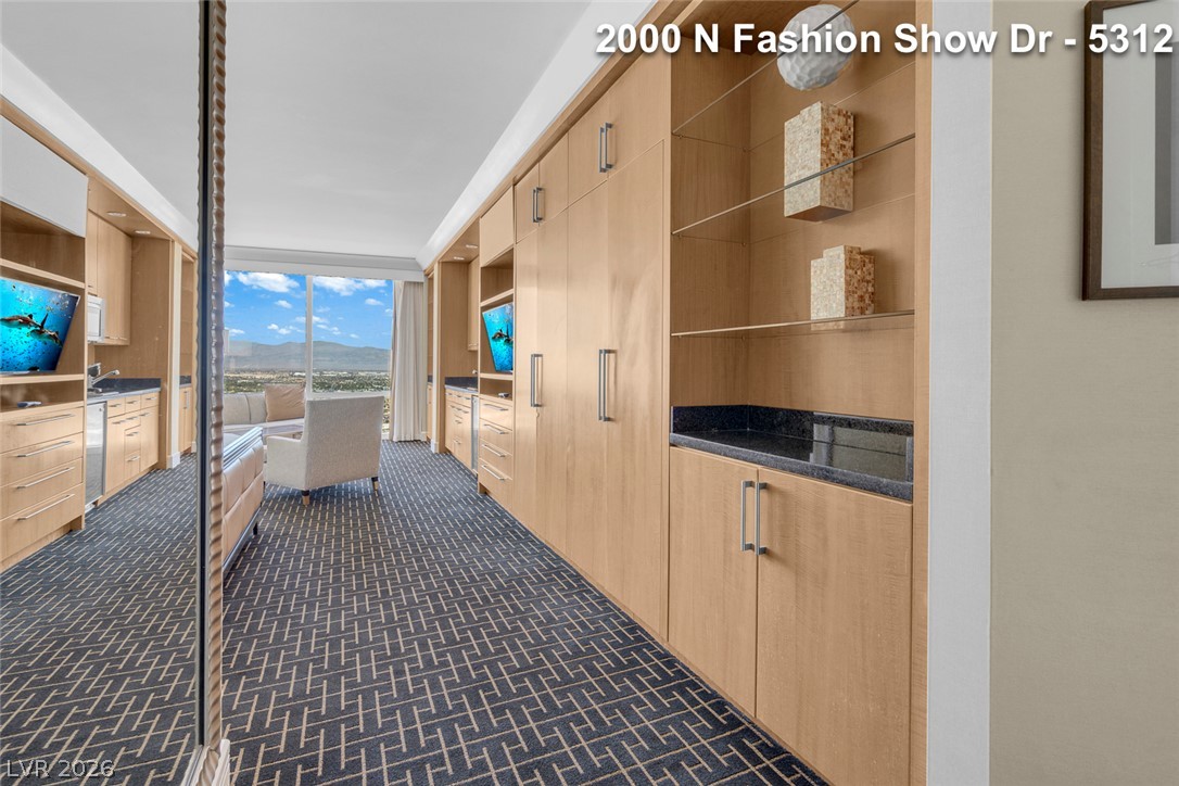 2000 North Fashion Show Drive 5312 Property Photo 8