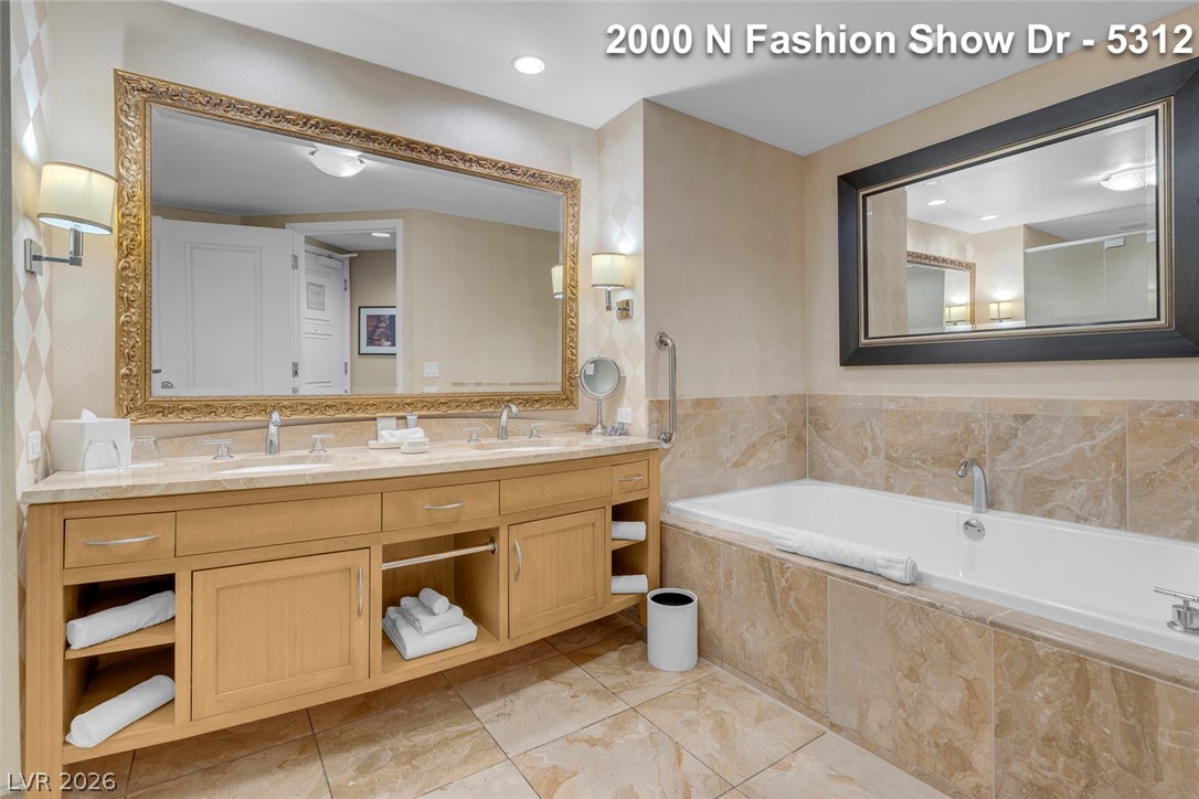 2000 North Fashion Show Drive 5312 Property Photo 37