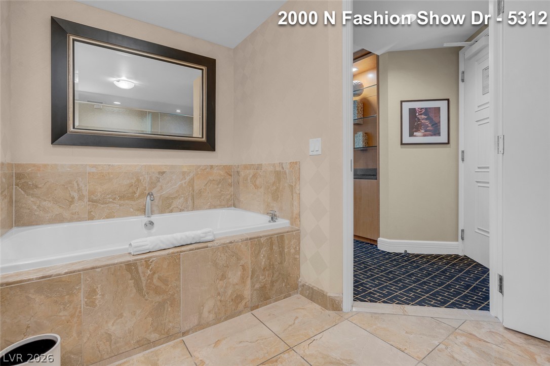 2000 North Fashion Show Drive 5312 Property Photo 39