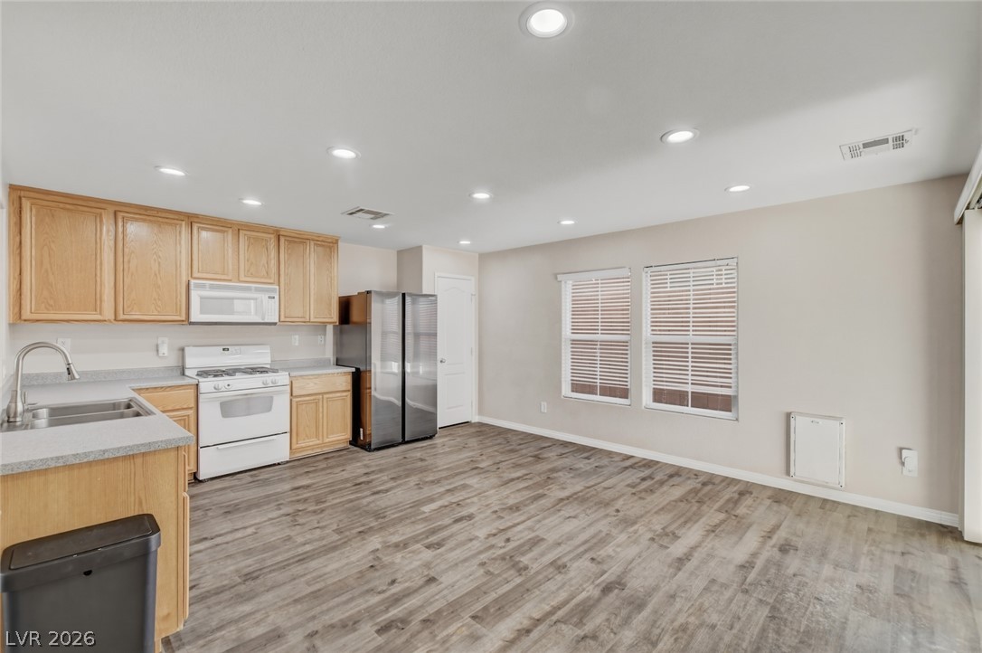 11159 Ranch Valley Street Property Photo 8