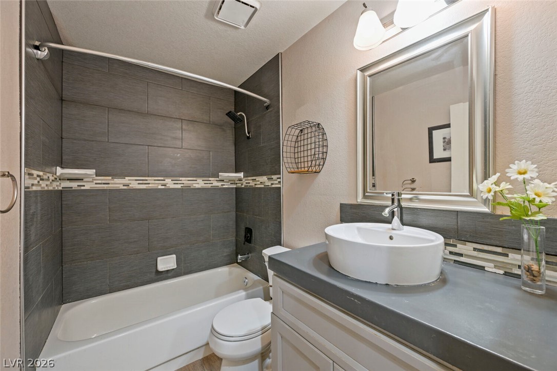 4036 Fairport Drive Property Photo 13