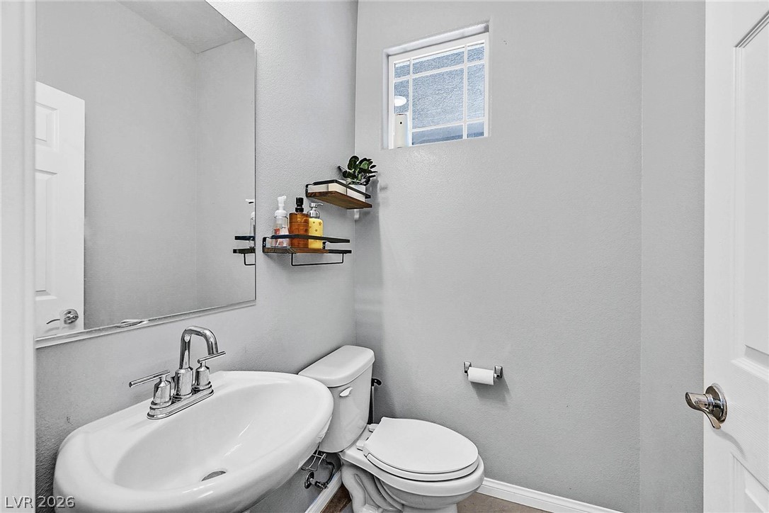 4519 Solitude Falls Avenue Property Photo 8