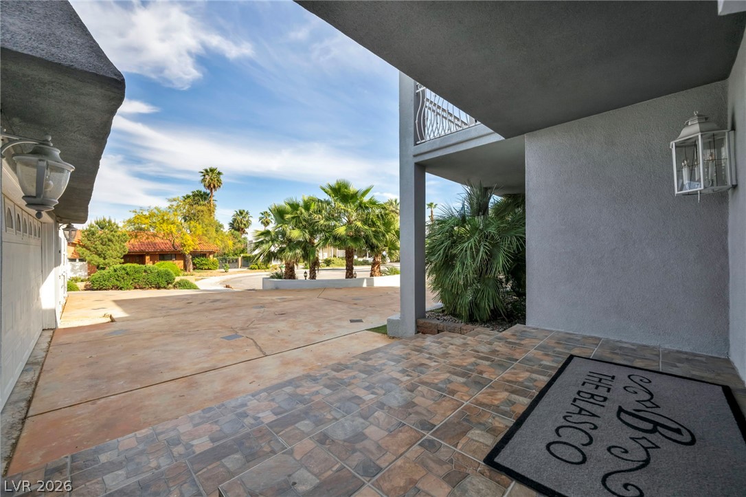 1400 Maria Elena Drive Property Photo 7
