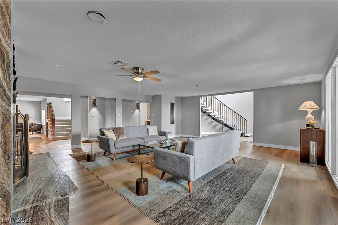 1400 Maria Elena Drive Property Photo 12