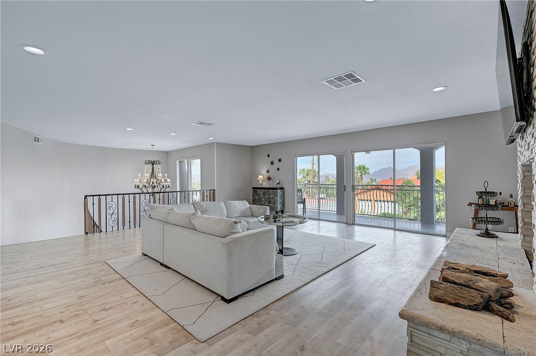 1400 Maria Elena Drive Property Photo 38