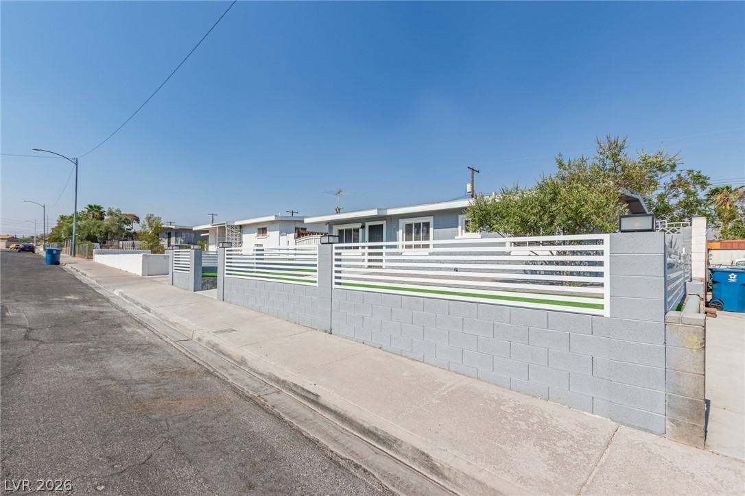 1028 Nassau Drive Property Photo 4