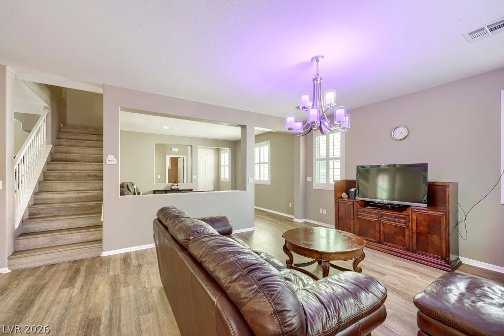615 Little Moon Avenue Property Photo 8
