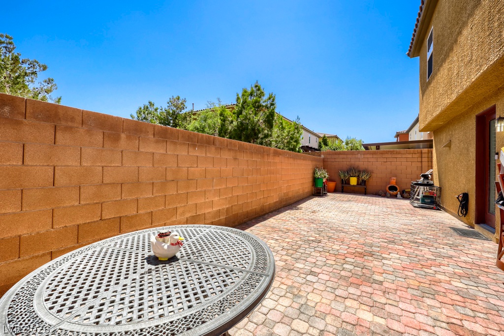 615 Little Moon Avenue Property Photo 14