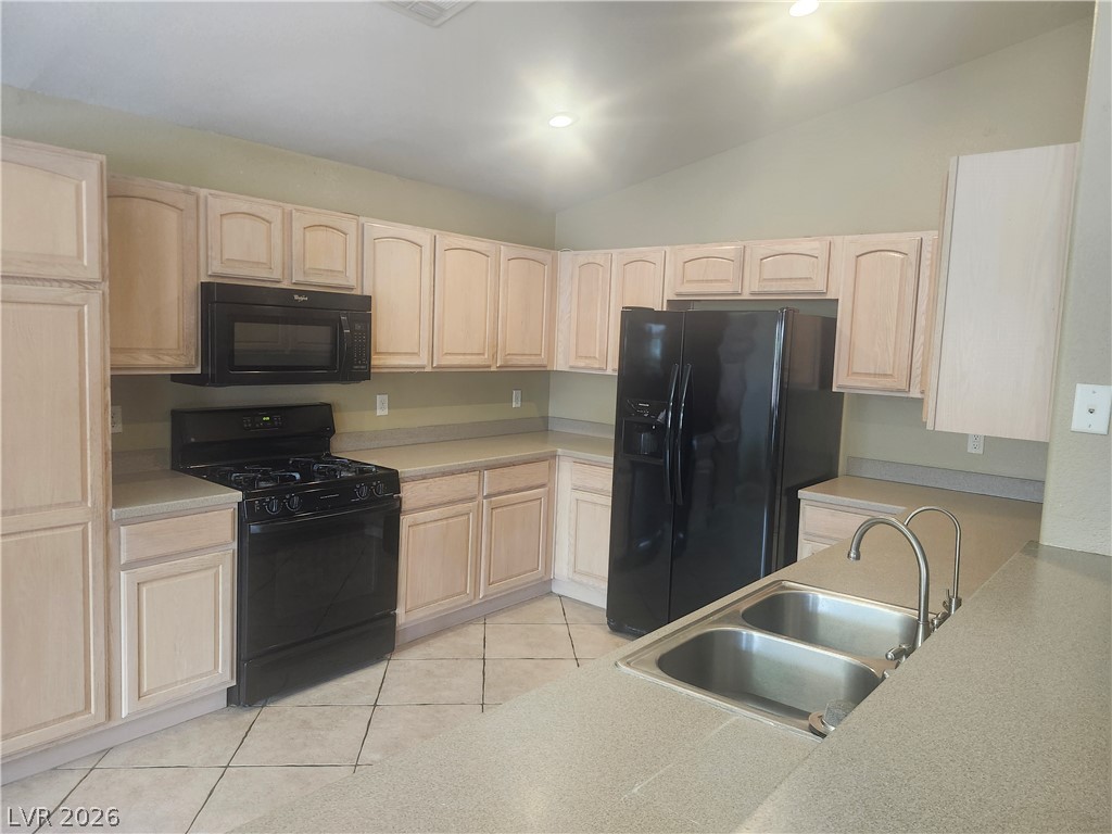 5599 River Highlands Place Property Photo 12