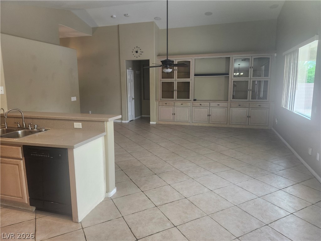 5599 River Highlands Place Property Photo 13