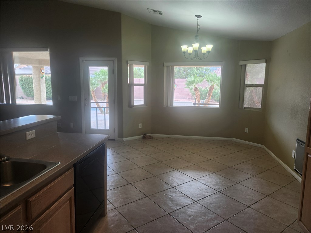 5599 River Highlands Place Property Photo 17