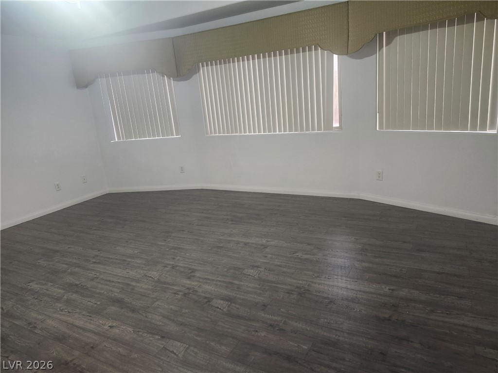 5599 River Highlands Place Property Photo 22