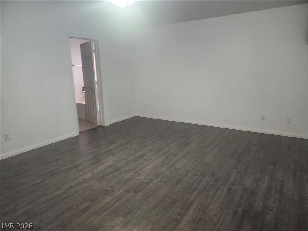5599 River Highlands Place Property Photo 23