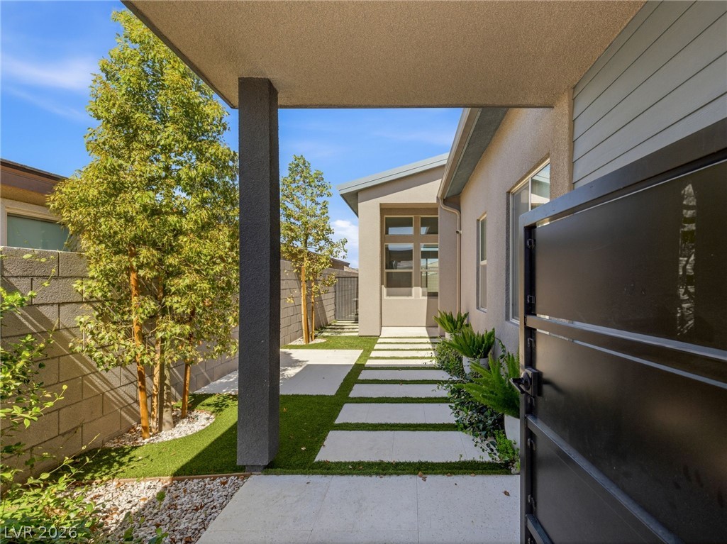 10054 Egan Valley Street Property Photo 2