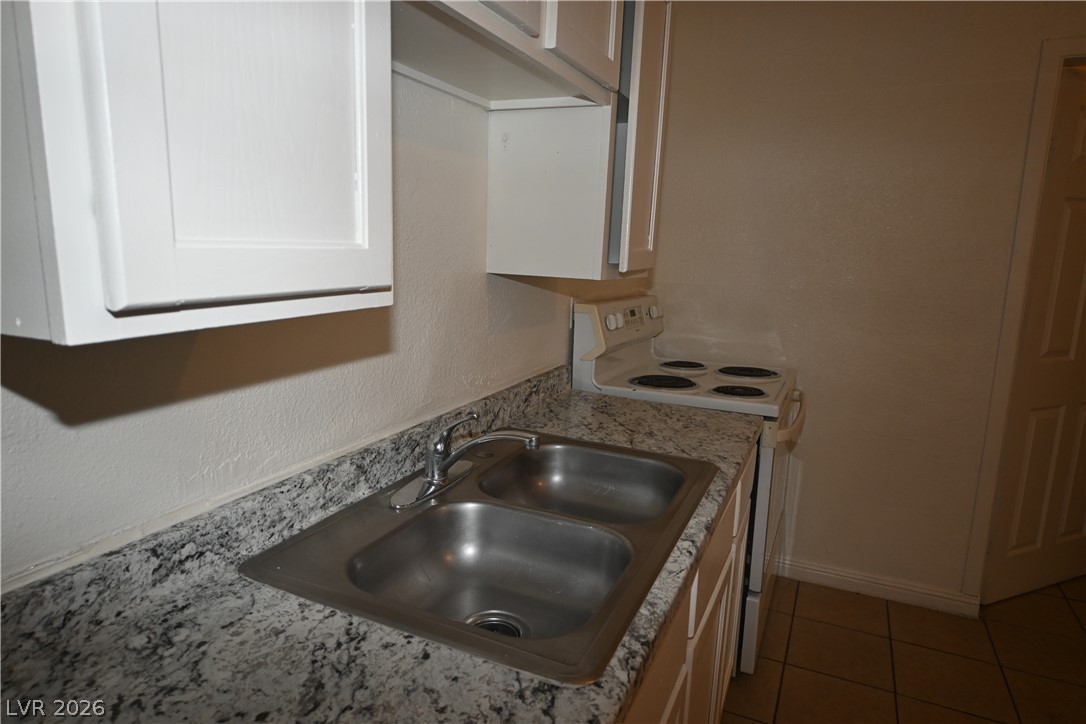 1007 C Street 3 Property Photo 2