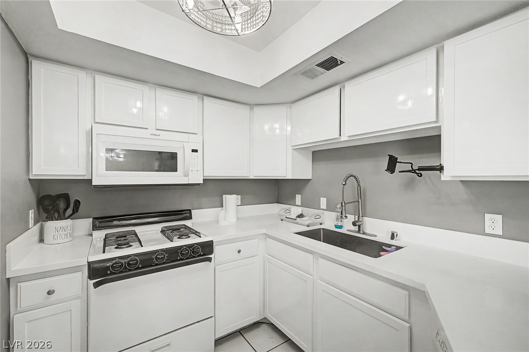 534 Sellers Place Property Photo 3