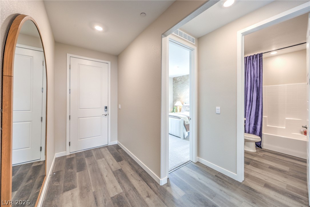 1424 Jorian Bay Dr. Property Photo 1