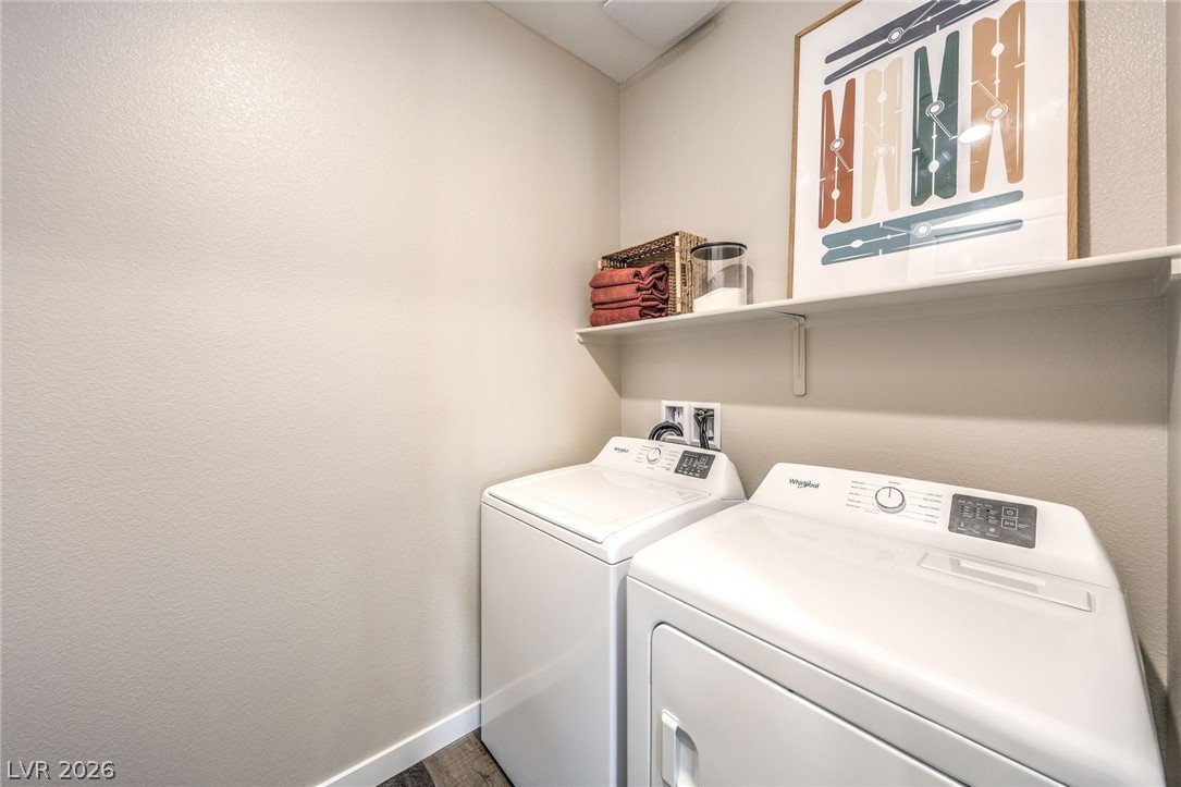 1424 Jorian Bay Dr. Property Photo 24
