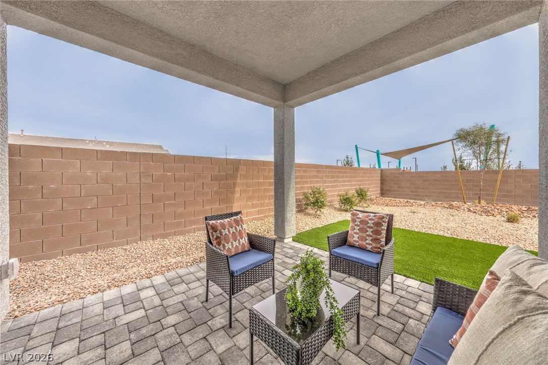 1424 Jorian Bay Dr. Property Photo 31
