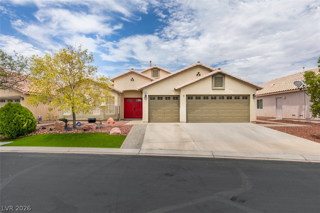 2612 Torch Avenue Property Photo 1