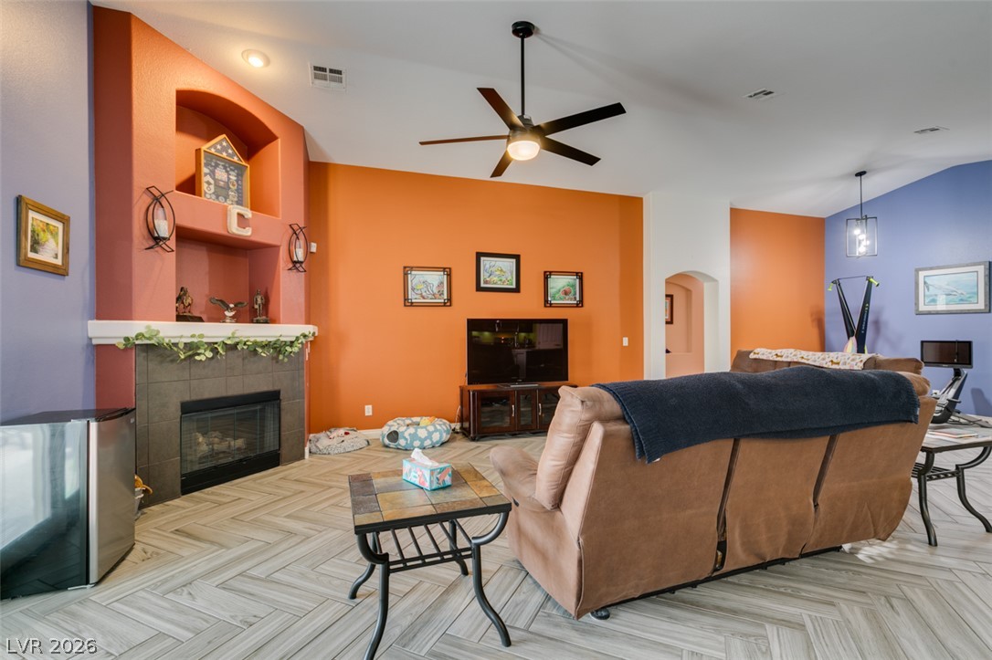 2612 Torch Avenue Property Photo 14