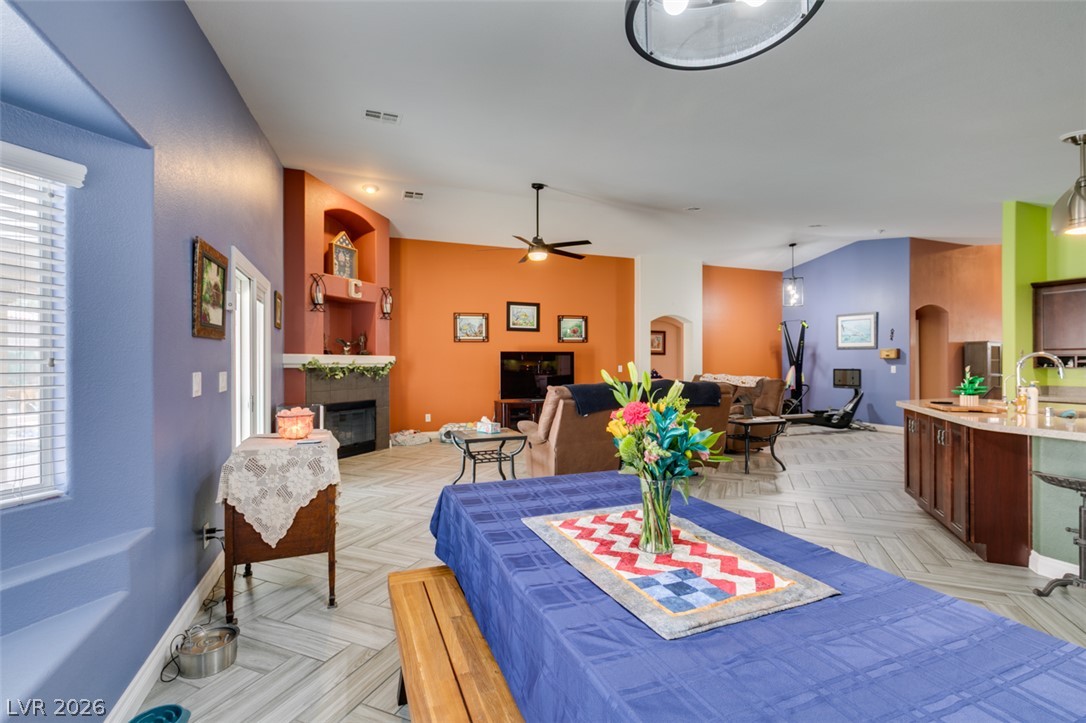 2612 Torch Avenue Property Photo 24