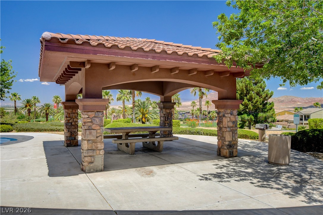 1132 Strada Cristallo Property Photo 34