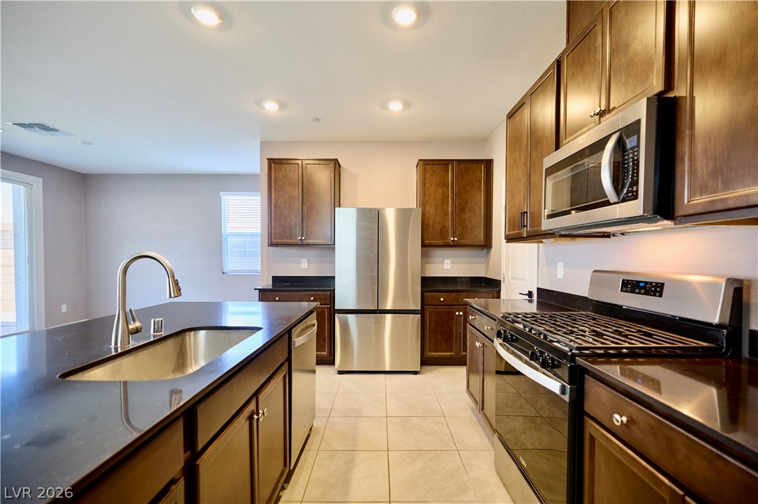 10788 River Junction Avenue Property Photo 6
