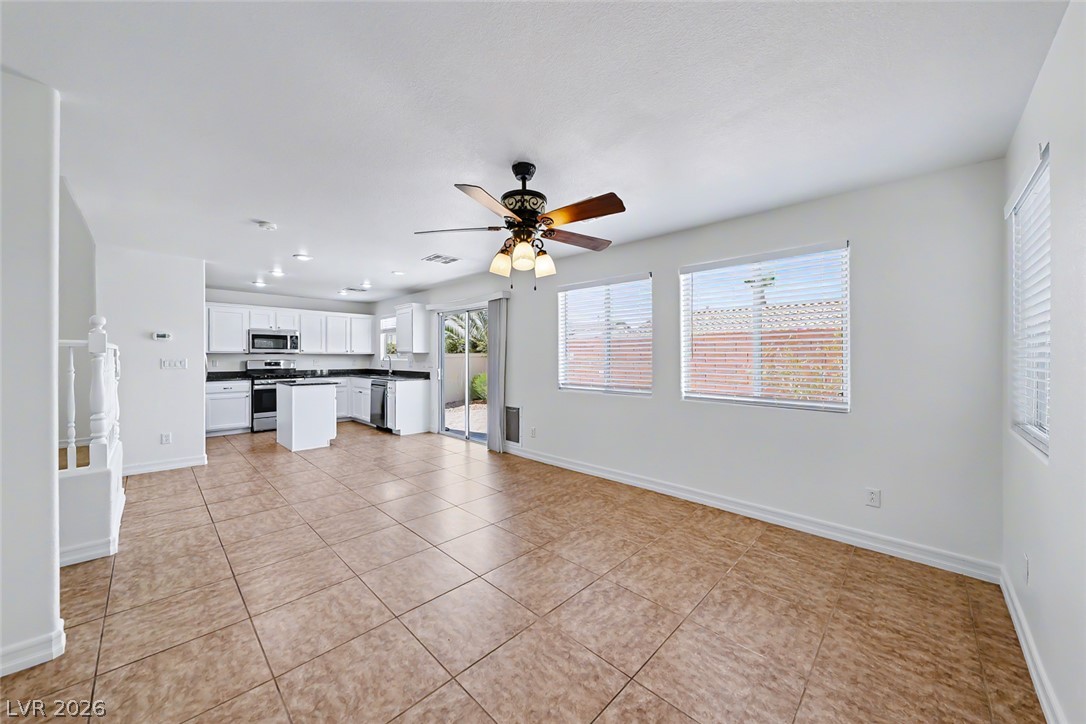 2704 Kona Crest Avenue Property Photo 9