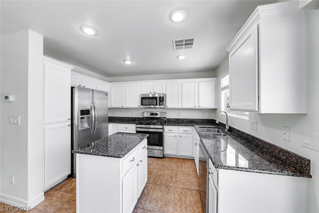 2704 Kona Crest Avenue Property Photo 14