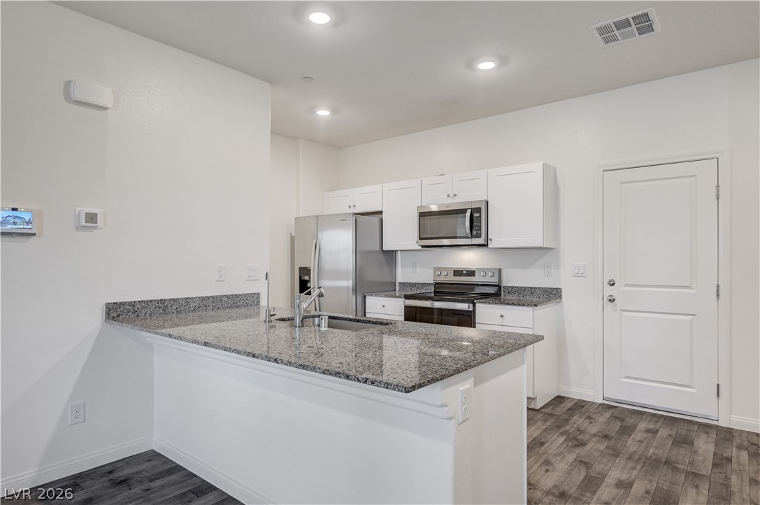12726 Feathersong Street Property Photo 9