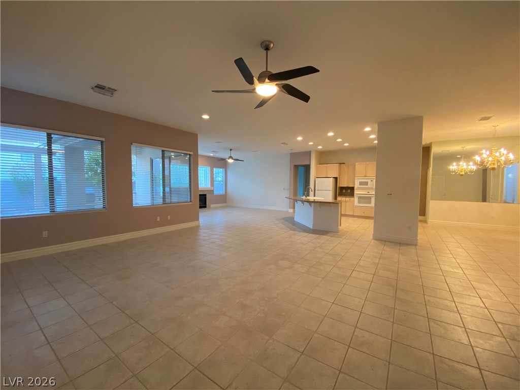 386 Apple River Court Property Photo 8