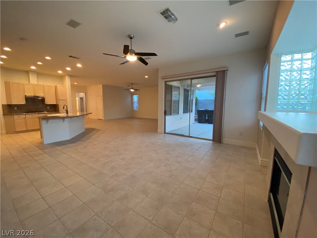 386 Apple River Court Property Photo 10
