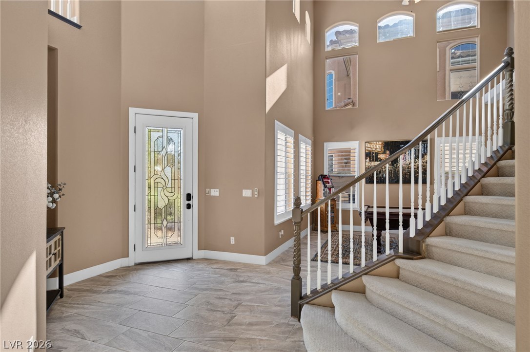 5664 Heather Breeze Court Property Photo 9