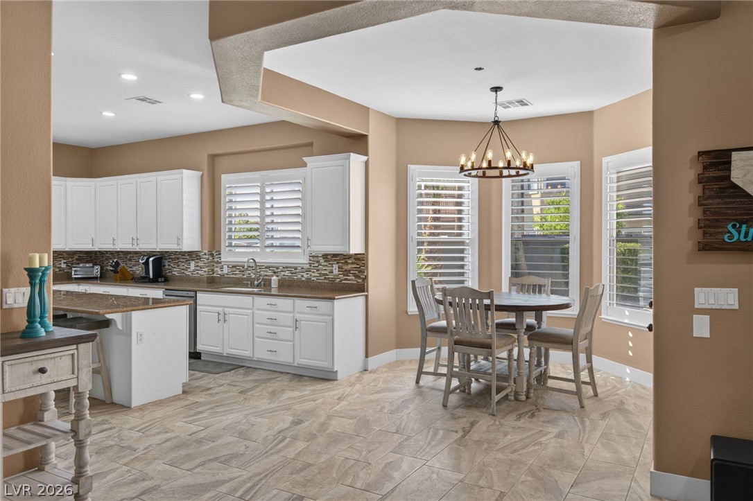 5664 Heather Breeze Court Property Photo 14