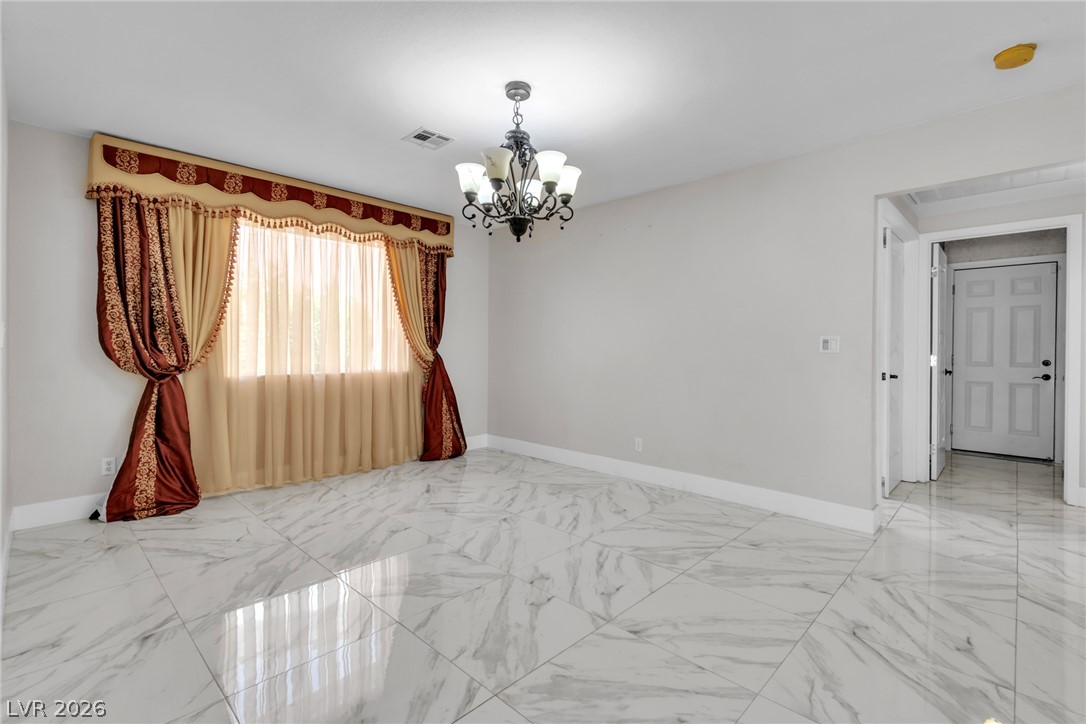 7824 Emerald Harbor Court Property Photo 6